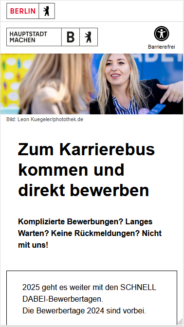 Screenshot der mobilen Ansicht, zu sehen ist ein Bild auf dem zwei Frauen miteinander kommunizieren, darunter Informationen über den Karrierebus.