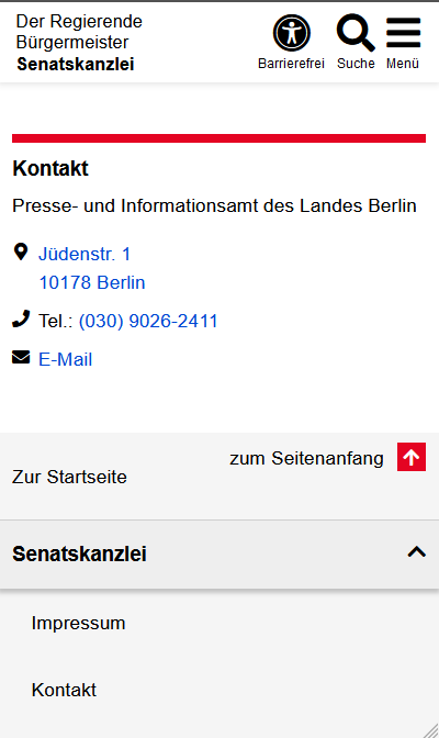 Kontaktinformation mit roter Trennlinie, Überschrift, kurzem Text, verlinkter Adresse, Telefonnummer und E-Mail sind am Ende vom Content zu sehen.